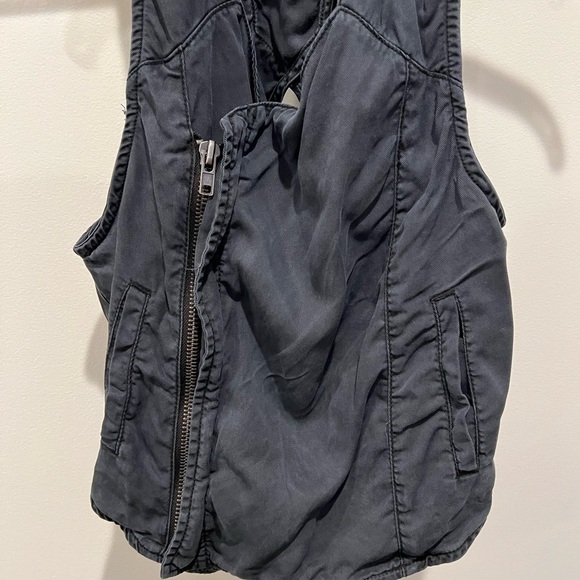 Women’s Free People Tencel Charcoal Gray Moto Vest Size XS - Picture 3 of 16